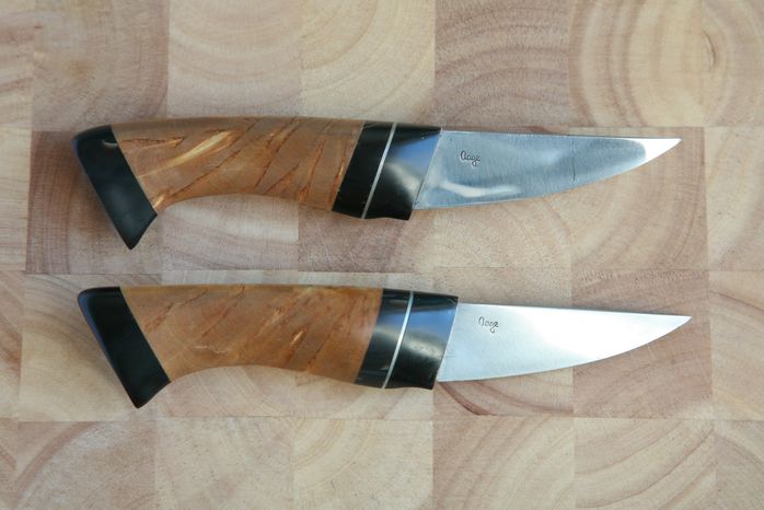 Tvillinge knive. Øverst PK 29, nederst PK 28.